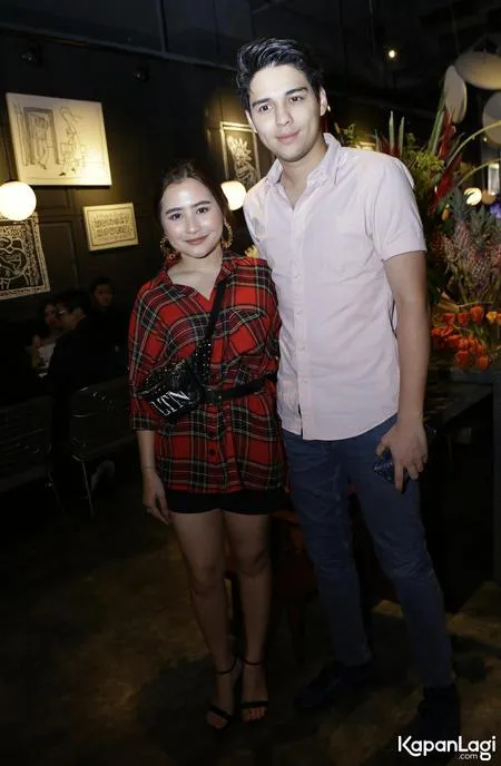 Foto Prilly Latuconsina