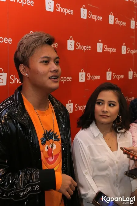 Foto Prilly Latuconsina