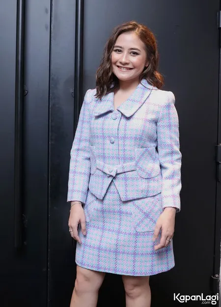 Foto Prilly Latuconsina