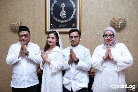 Foto Prilly Latuconsina