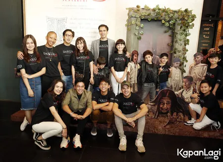Foto Prilly Latuconsina