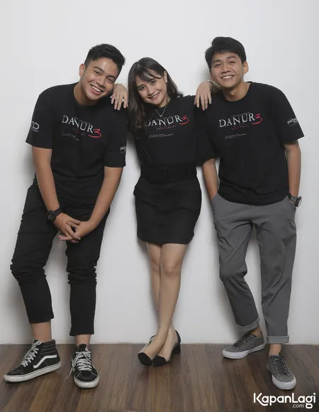 Foto Prilly Latuconsina