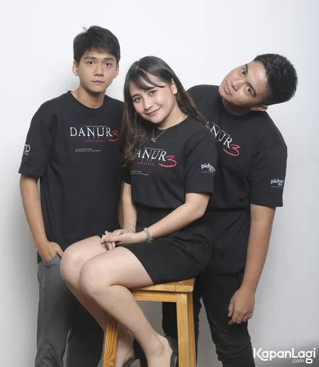 Foto Prilly Latuconsina