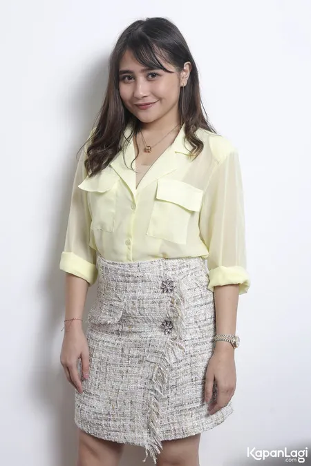 Foto Prilly Latuconsina