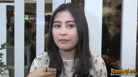 Foto Prilly Latuconsina