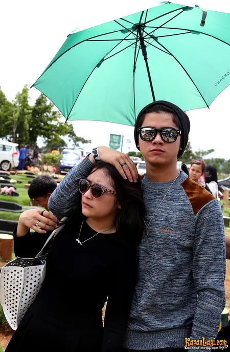 Foto Prilly Latuconsina