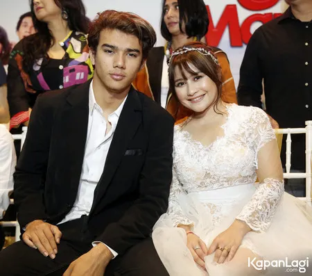 Foto Prilly Latuconsina