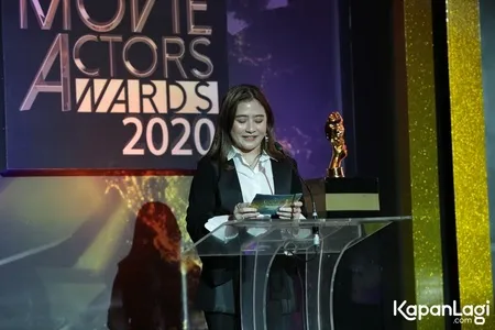 Foto Prilly Latuconsina