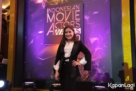 Foto Prilly Latuconsina