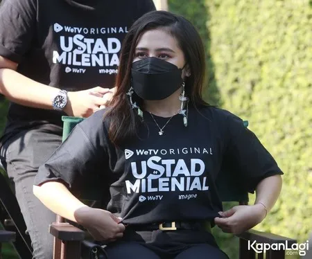 Foto Prilly Latuconsina