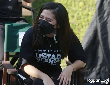 Foto Prilly Latuconsina