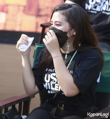 Foto Prilly Latuconsina