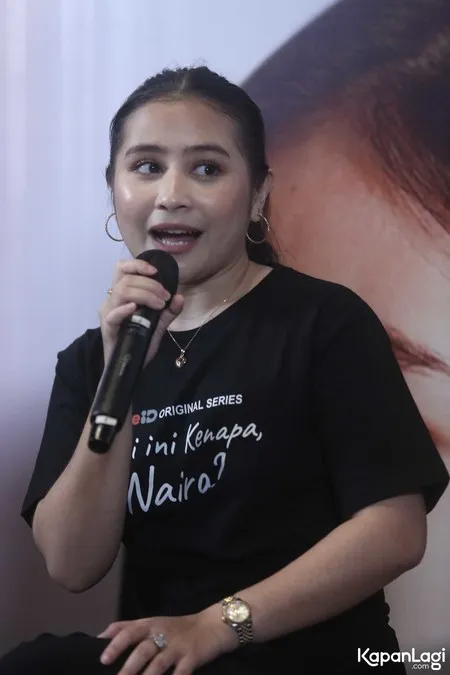 Foto Prilly Latuconsina