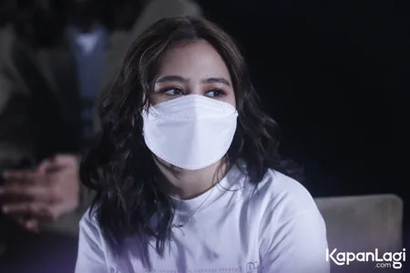 Foto Prilly Latuconsina