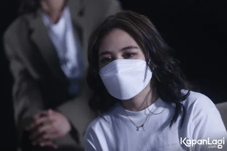 Foto Prilly Latuconsina