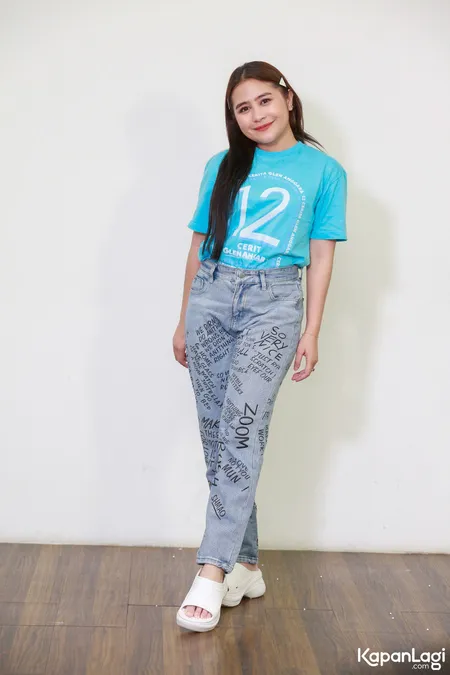 Foto Prilly Latuconsina