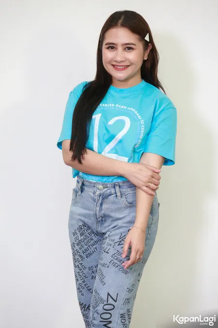 Foto Prilly Latuconsina