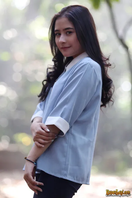 Foto Prilly Latuconsina. Nomor Foto: 202