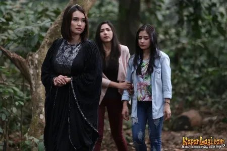 Foto Prilly Latuconsina