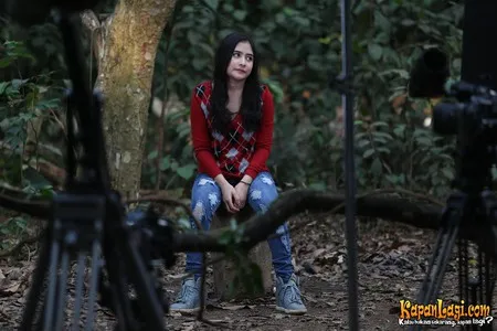 Foto Prilly Latuconsina