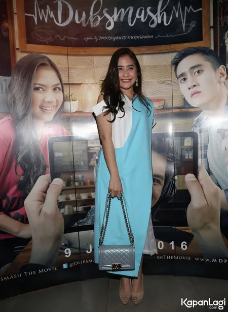 Foto Prilly Latuconsina