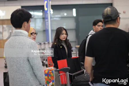 Foto Prilly Latuconsina