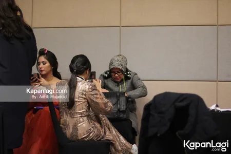 Foto Prilly Latuconsina