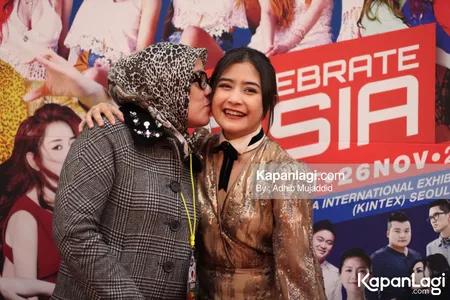 Foto Prilly Latuconsina