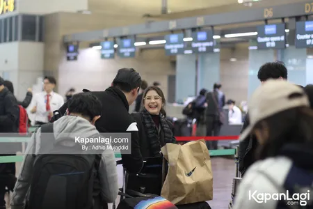 Foto Prilly Latuconsina