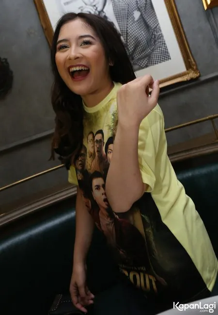 Foto Prilly Latuconsina