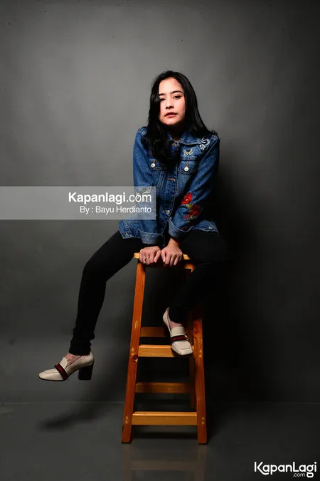 Foto Prilly Latuconsina