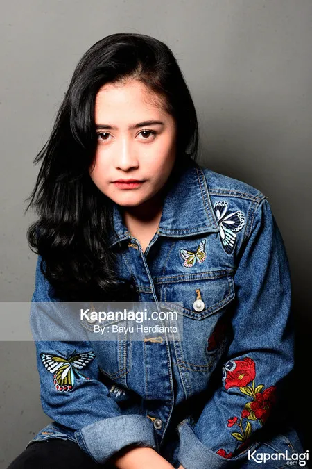 Foto Prilly Latuconsina. Nomor Foto: 642