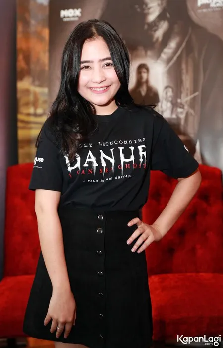 Foto Prilly Latuconsina