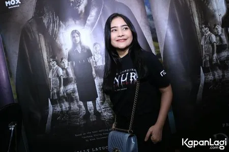 Foto Prilly Latuconsina
