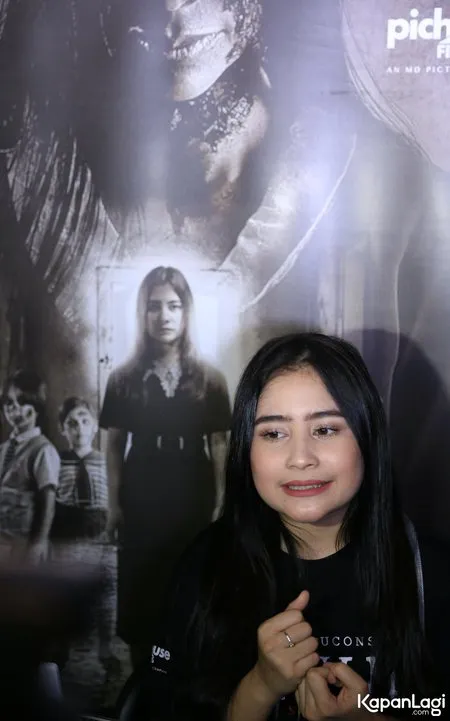 Foto Prilly Latuconsina