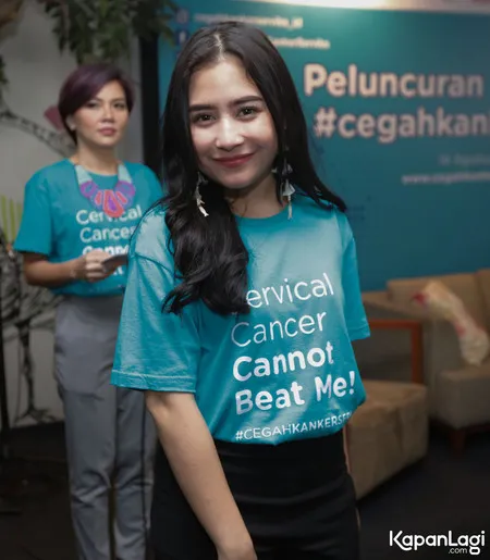 Foto Prilly Latuconsina
