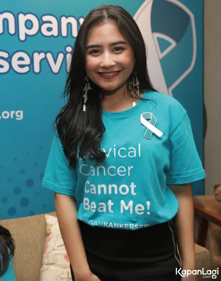 Foto Prilly Latuconsina