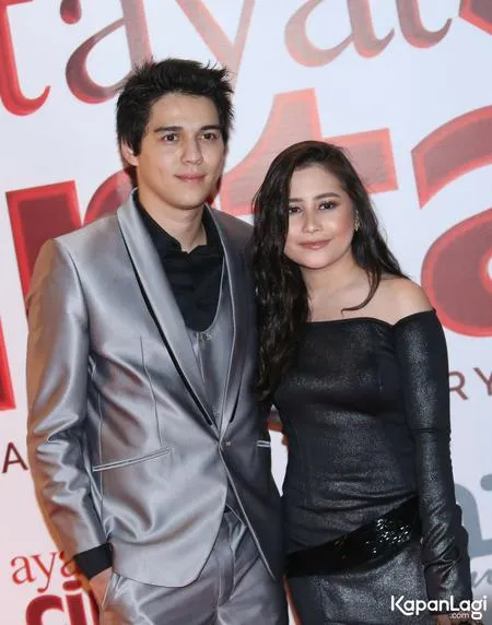 Foto Prilly Latuconsina