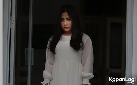 Foto Prilly Latuconsina