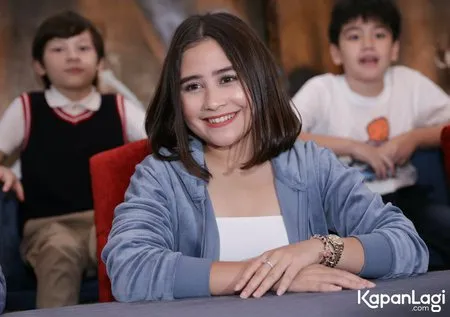 Foto Prilly Latuconsina