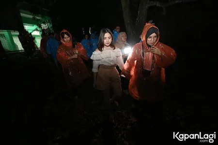 Foto Prilly Latuconsina