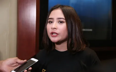 Foto Prilly Latuconsina