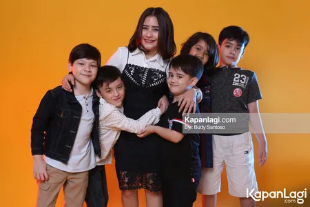 Foto Prilly Latuconsina