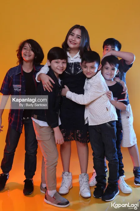 Foto Prilly Latuconsina