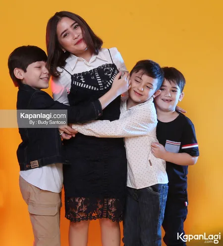 Foto Prilly Latuconsina