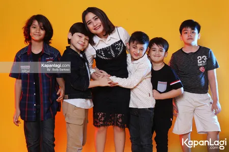 Foto Prilly Latuconsina