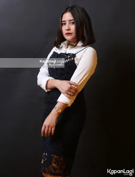 Foto Prilly Latuconsina