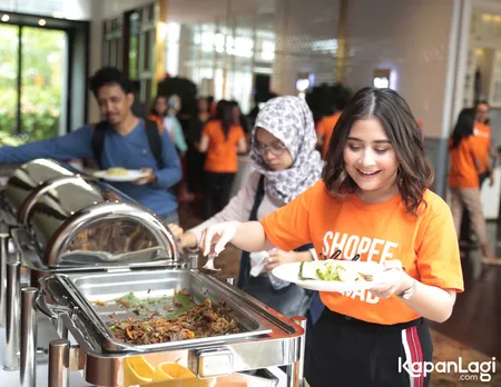 Foto Prilly Latuconsina