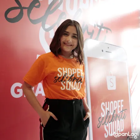 Foto Prilly Latuconsina