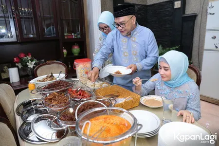 Foto Prilly Latuconsina